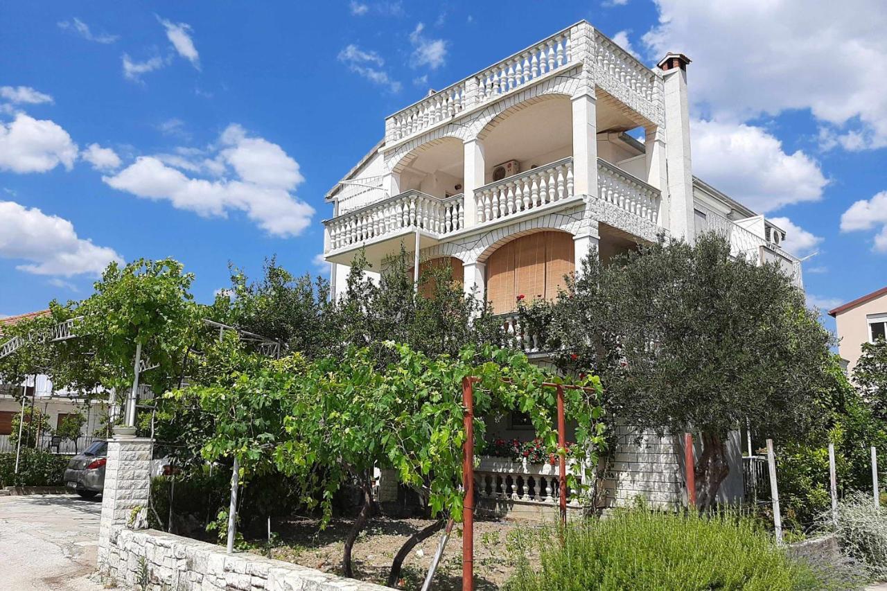Apartments And Rooms With Parking Space Kastel Stafilic, Kastela - 18673 Kaštela Exterior foto