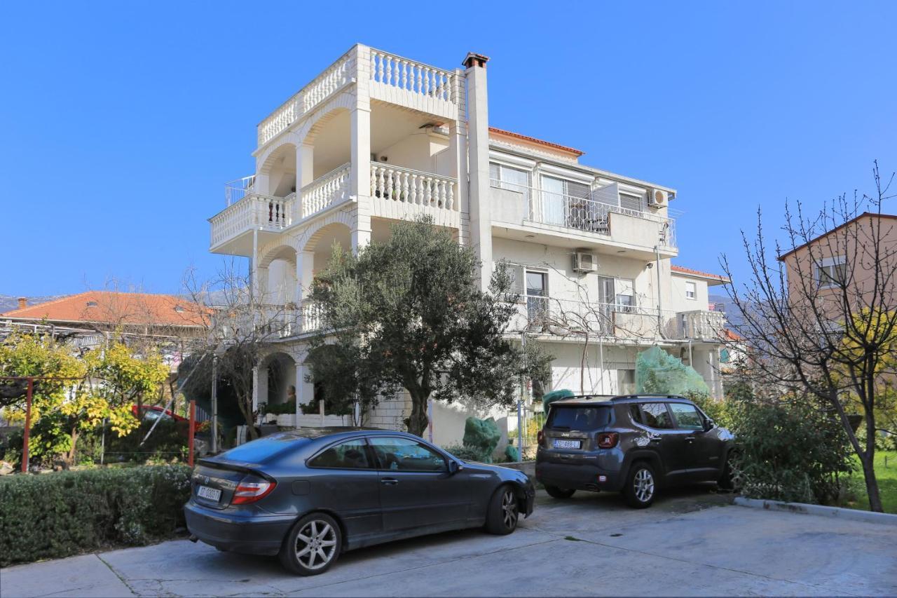 Apartments And Rooms With Parking Space Kastel Stafilic, Kastela - 18673 Kaštela Exterior foto